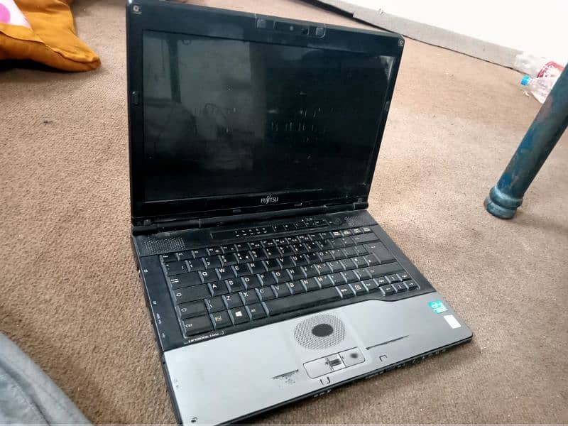 Fujitsu Lifebook s752 1