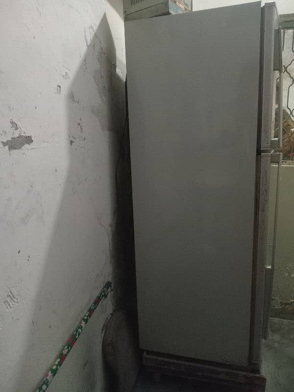 Dawlance fridge 3