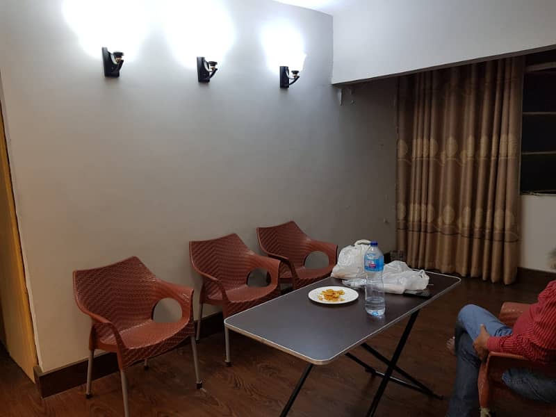 GROUND FLOOR Flat 2 BEDS DRAWING DINING BOUNDARY WALL 2