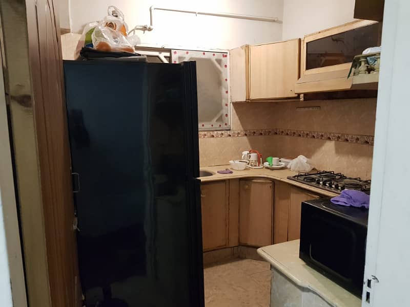 GROUND FLOOR Flat 2 BEDS DRAWING DINING BOUNDARY WALL 4