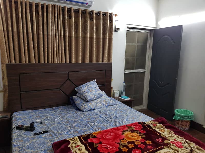 GROUND FLOOR Flat 2 BEDS DRAWING DINING BOUNDARY WALL 5