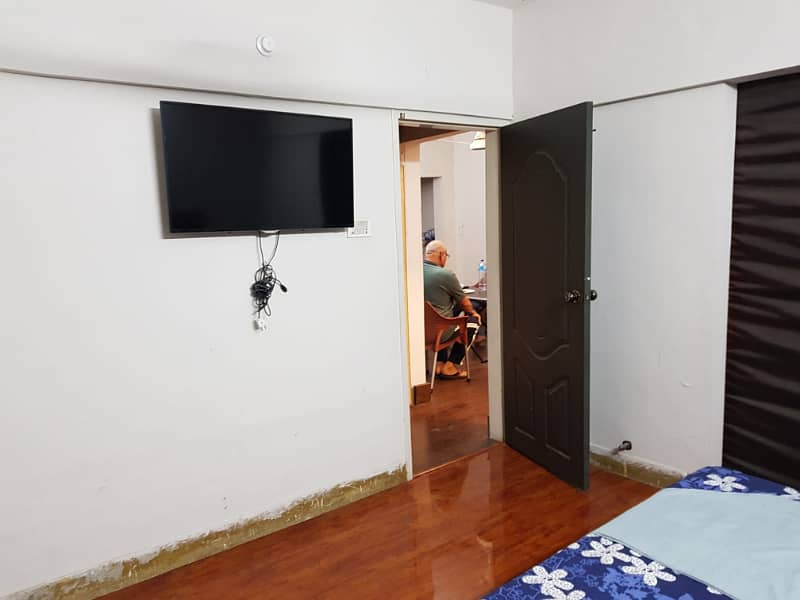 GROUND FLOOR Flat 2 BEDS DRAWING DINING BOUNDARY WALL 10