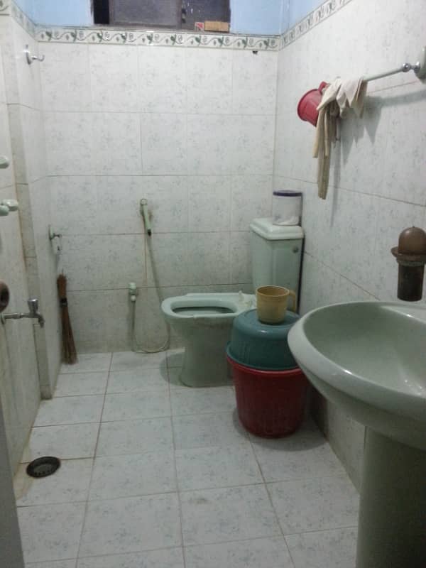 GROUND FLOOR Flat 2 BEDS DRAWING DINING BOUNDARY WALL 11