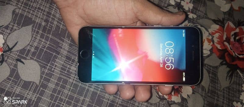 iphone 6 non pta 5k arjent sell krna hai battery health 95 Hai 3