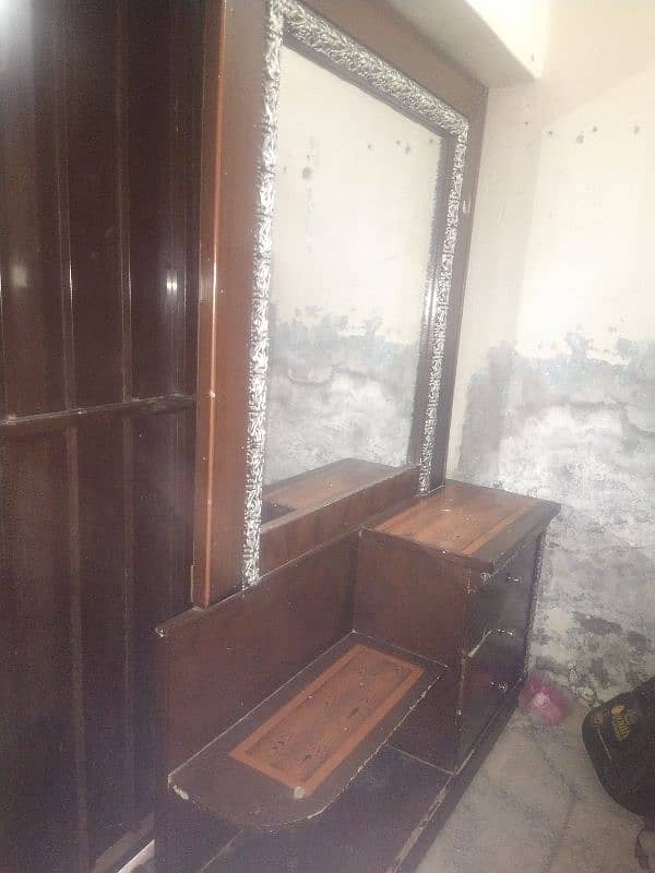 Dressing table 2