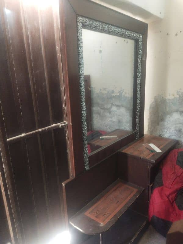 Dressing table 5