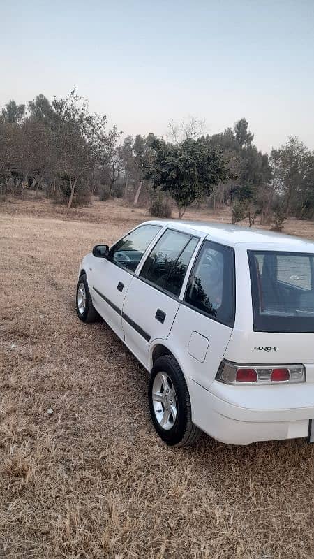 Suzuki Cultus VXL 2015 5