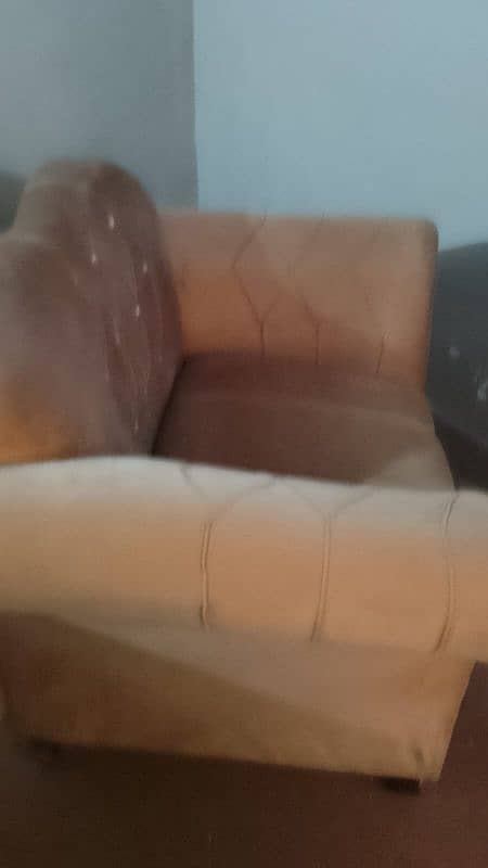 Branded Sofas for Sale – Excellent Condition – Karachi 7