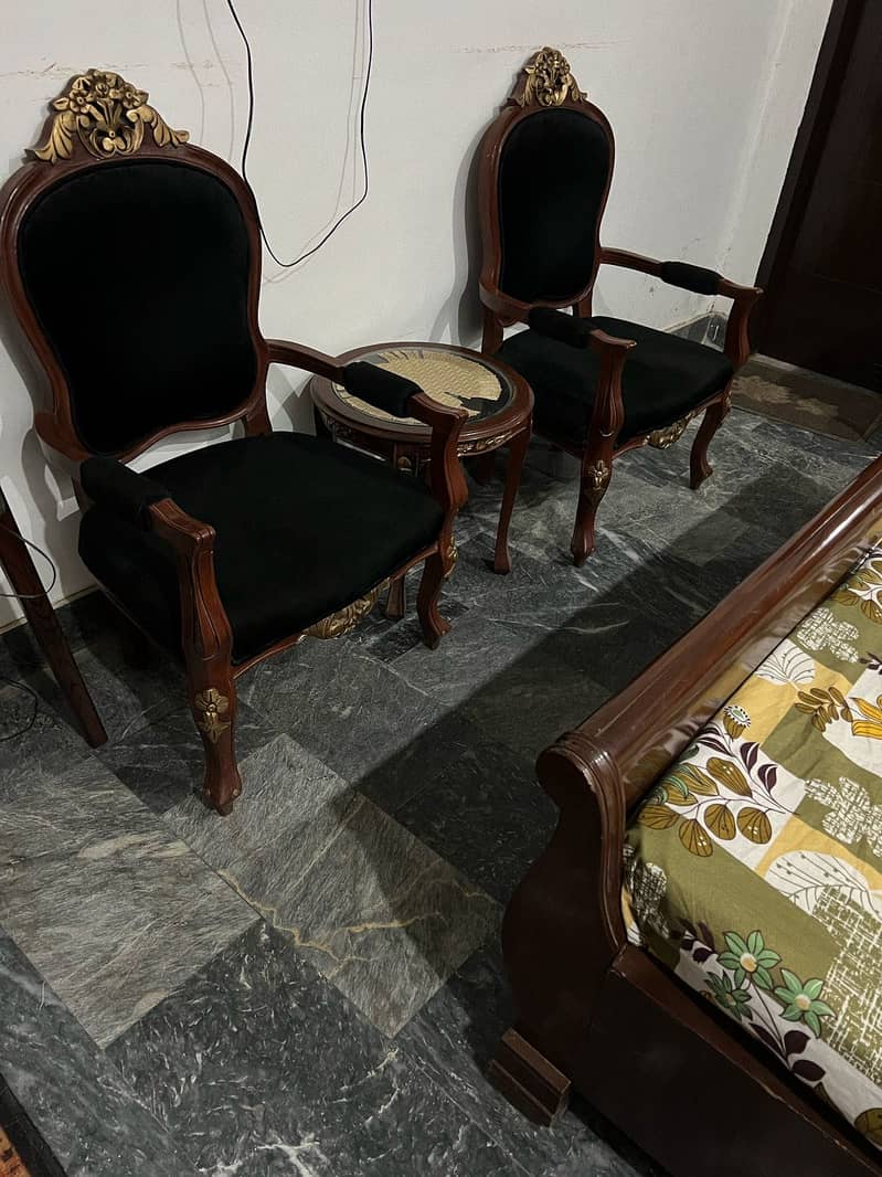 Bed dressing 2chairs table 0