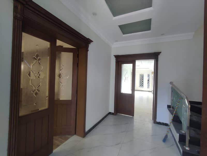 5 Marla Lower Portion For Rent, Gul e Daman College Road Lahore. 6