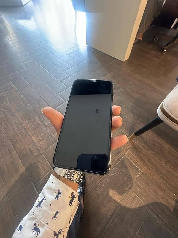IPhone x non pta for sale in brand new condition 8