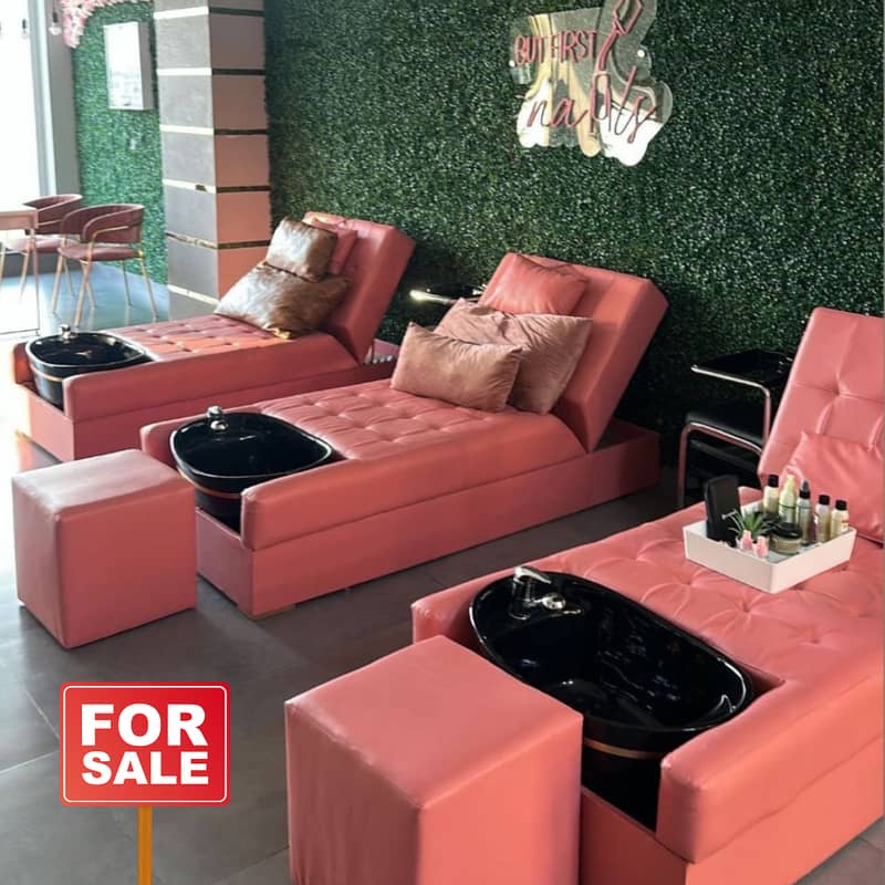 A Running Beauty Saloon Is For Sale In Lake City 1