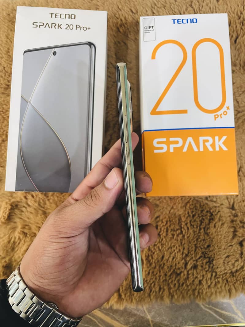 Tecno. Spark. 20. pro+ 6