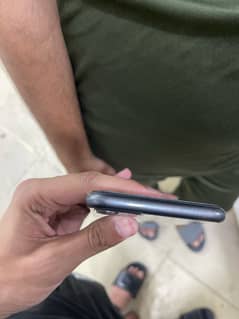 Apple iPhone 11 non pta Jv contact on 03160388805