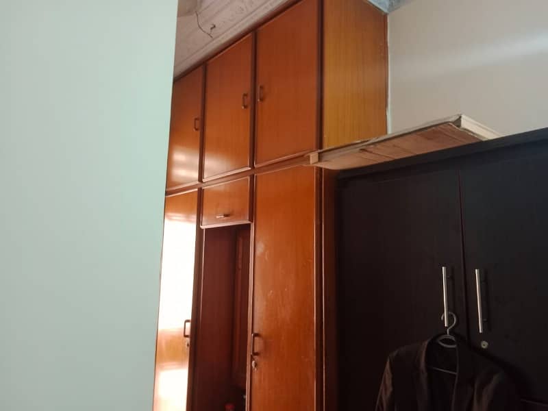 10 Marla Upper Portion In Central Allama Iqbal Town For Rent 4