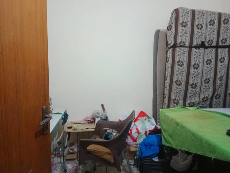 10 Marla Upper Portion In Central Allama Iqbal Town For Rent 7