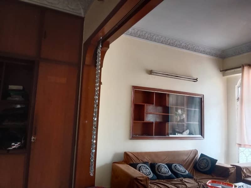 10 Marla Upper Portion In Central Allama Iqbal Town For Rent 10