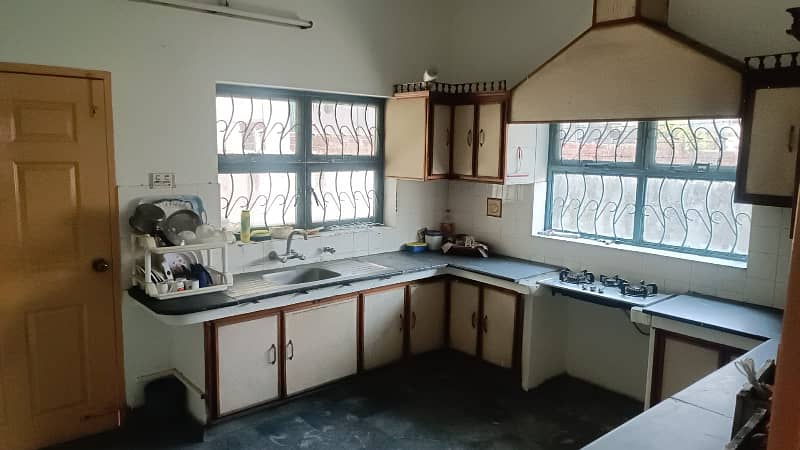 1 Kanal Lower Portion with Upper portion Lock is For rent in wapda town Block H1. 2