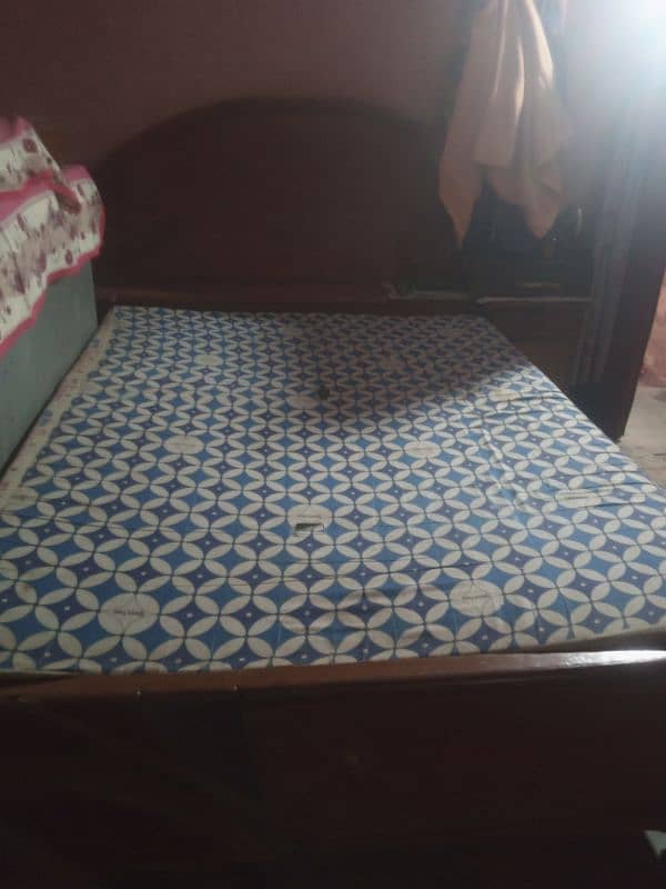 bed & sofa set 0