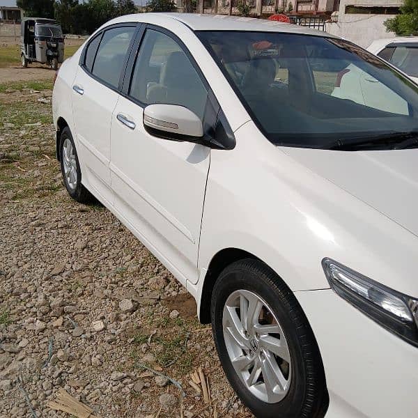 Honda City Aspire (1.5) 2021 equipped with wooden brand new interior 3