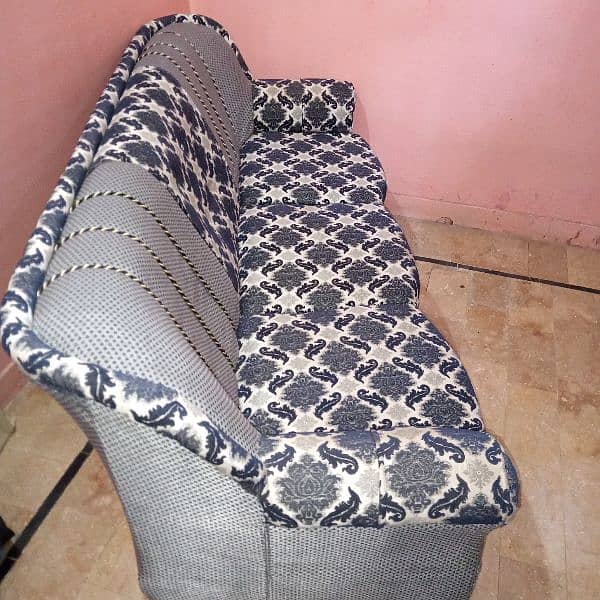5 Seater Sofa Set Condition 9/10 11