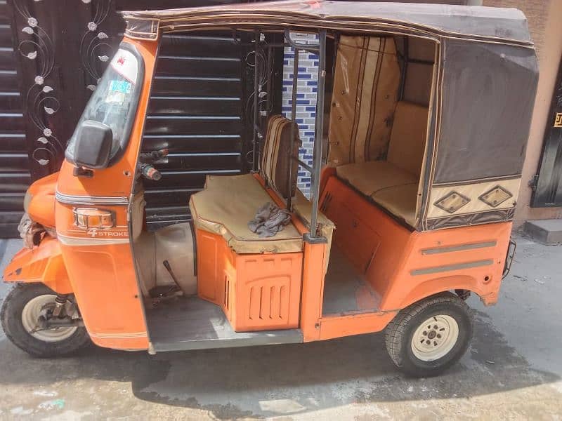 Sazgar Auto Rickshaw 4 stroke 3