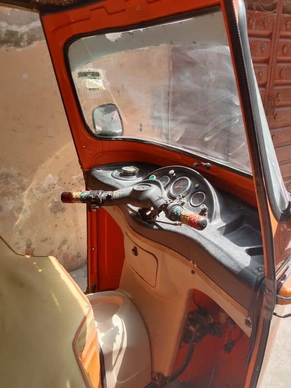 Sazgar Auto Rickshaw 4 stroke 16