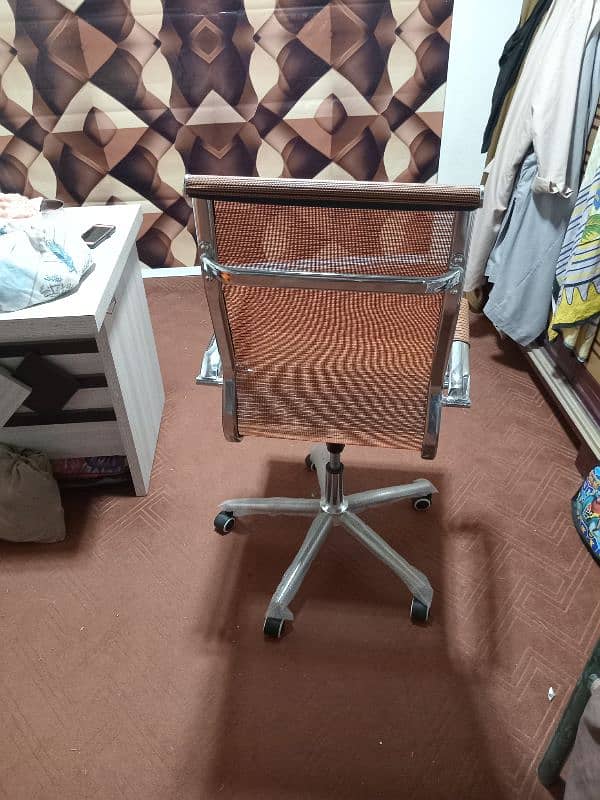 new imported  office chair steel fram call 0300 8811919 4