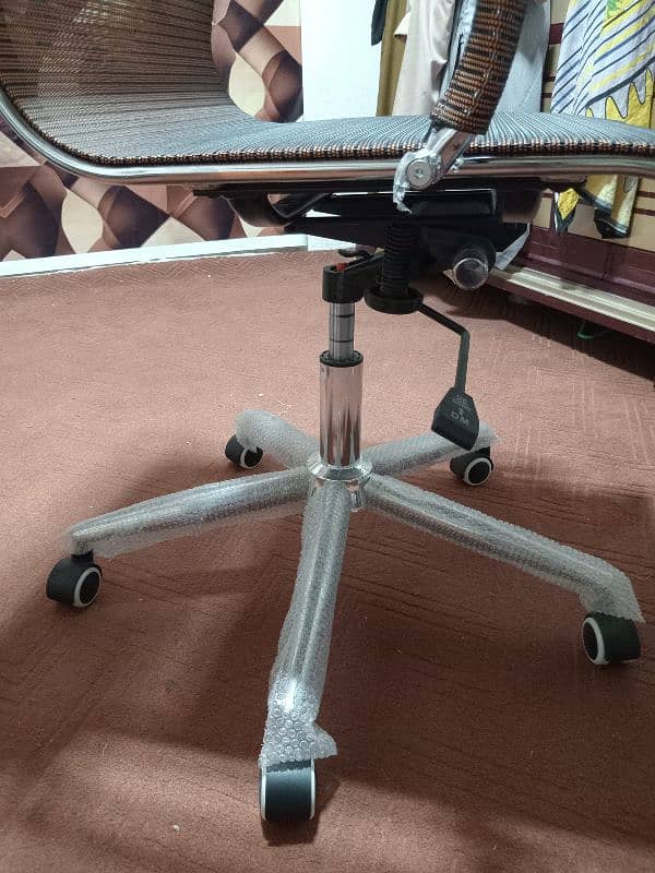 new imported  office chair steel fram call 0300 8811919 5