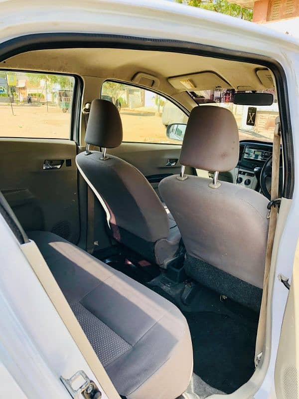 Daihatsu Mira 5