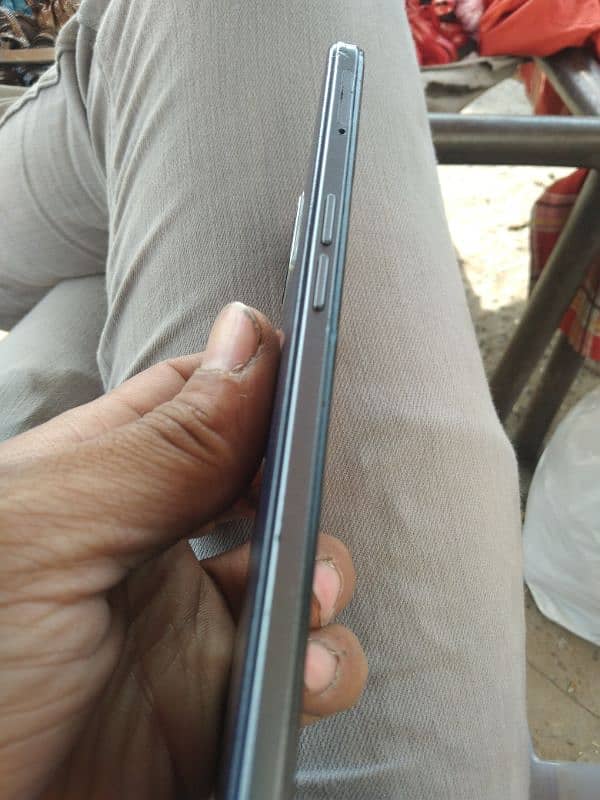 oppo F 17 3