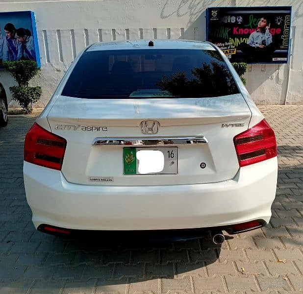 Honda City Aspire 2016 8