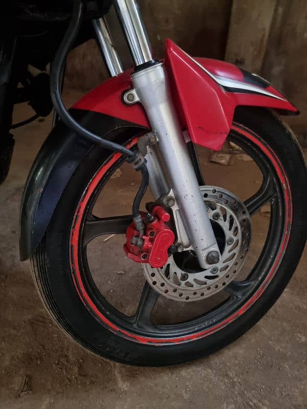 Honda cb150f 2020 k last month hai 11