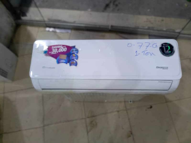 Dawlance 1 ton dc inverter D06UC year warranty(0306=4462/443)classset 1