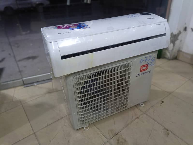 Dawlance 1 ton dc inverter D06UC year warranty(0306=4462/443)classset 3