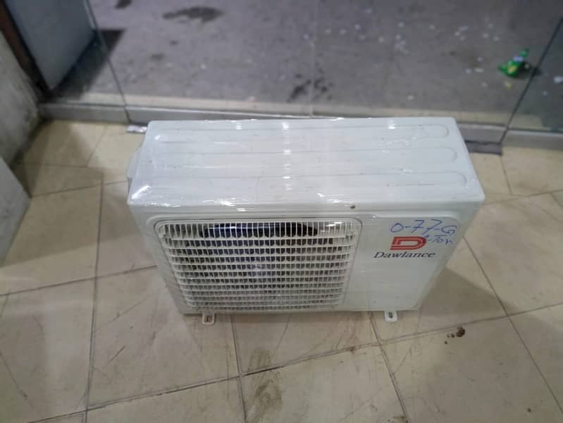 Dawlance 1 ton dc inverter D06UC year warranty(0306=4462/443)classset 6