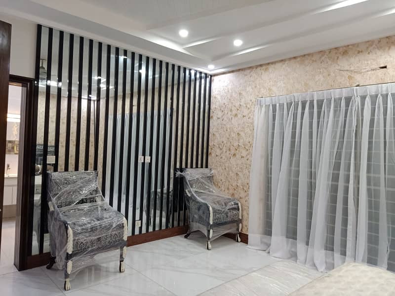 01 Kanal Slightly Used Modern Design House For Rent In DHA Phase 2 Lahore. 4
