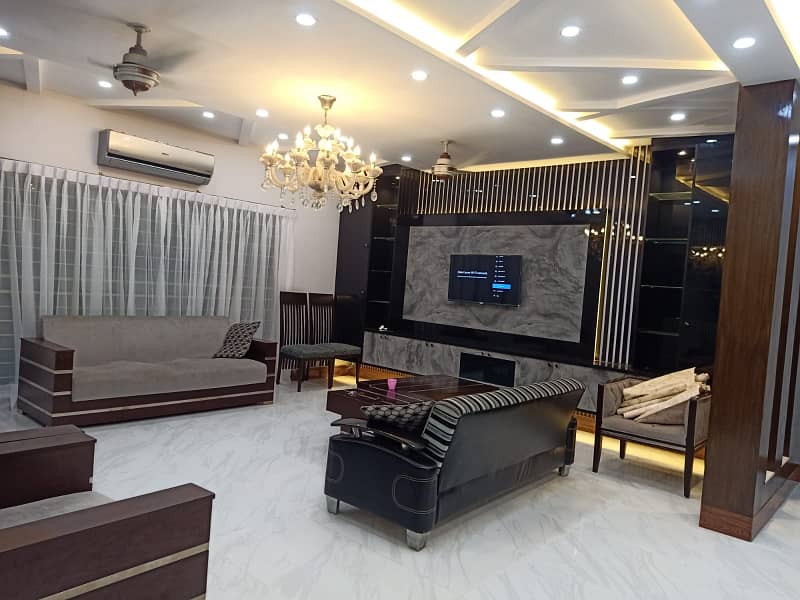 01 Kanal Slightly Used Modern Design House For Rent In DHA Phase 2 Lahore. 6