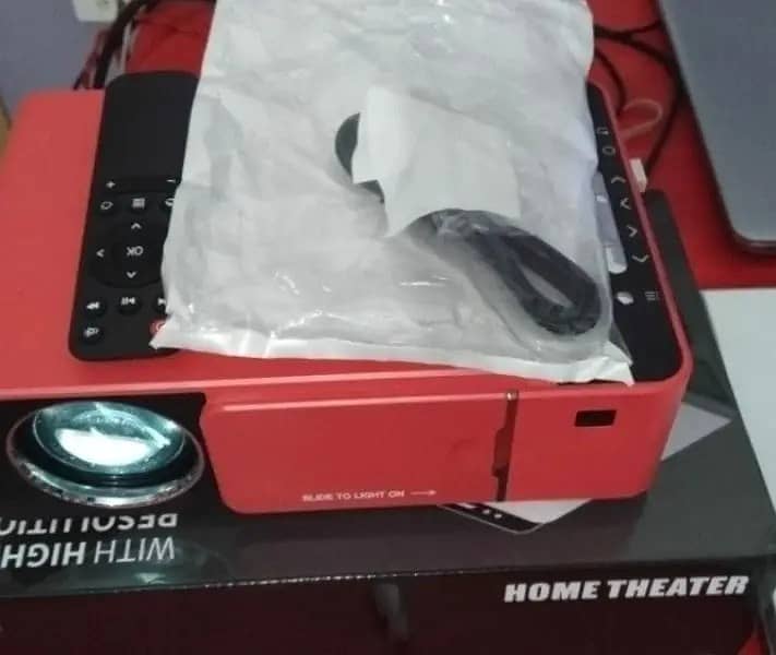 Projector 16/2GB Big 200 inch Screen 1