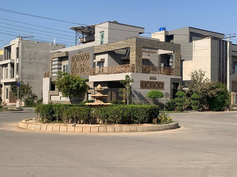 1.5 Marla Commercial Plot For Sale 2