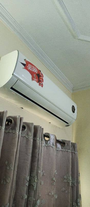 Inverter AC almost new slight used Dawlance 1