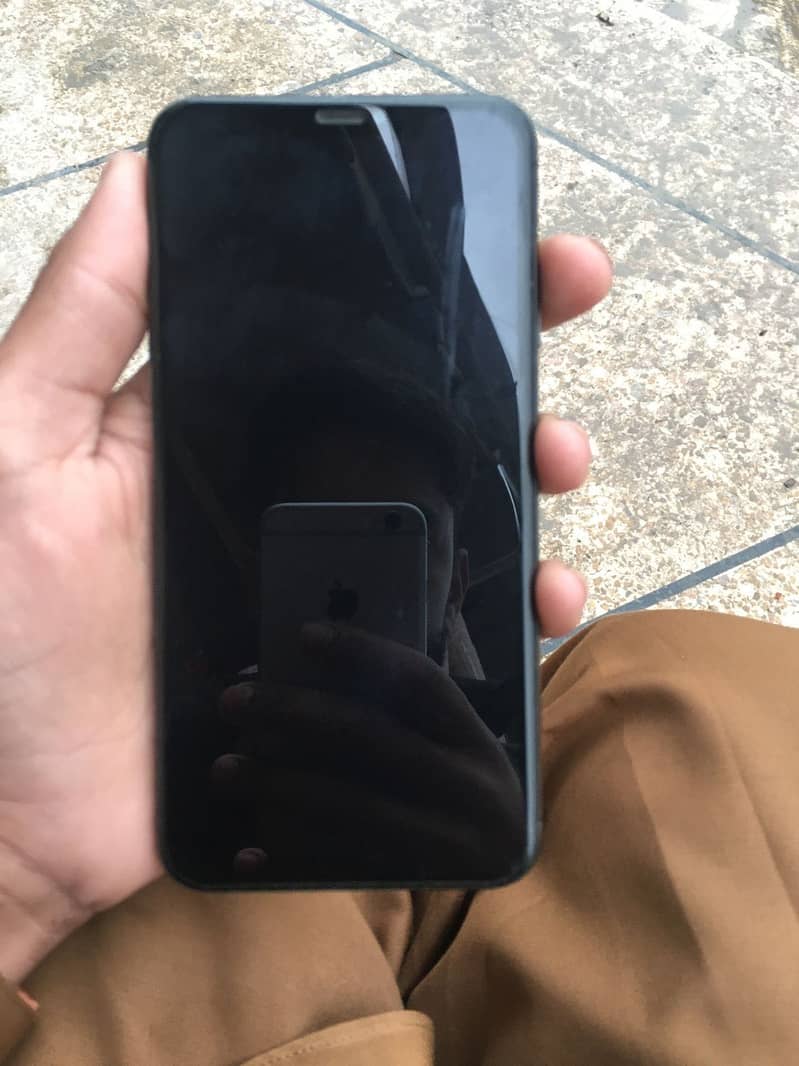 XS MAX Black Dual sim officially PTA proved 3
