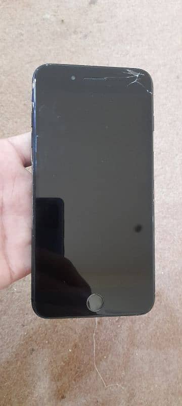 I phone 7 plus 128 gb PTA Approved. 4