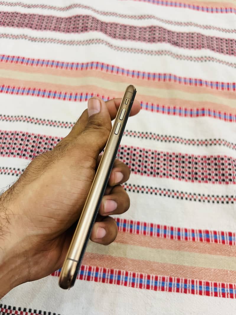 Iphone 11 Pro Max PTA Approved-512GB 5