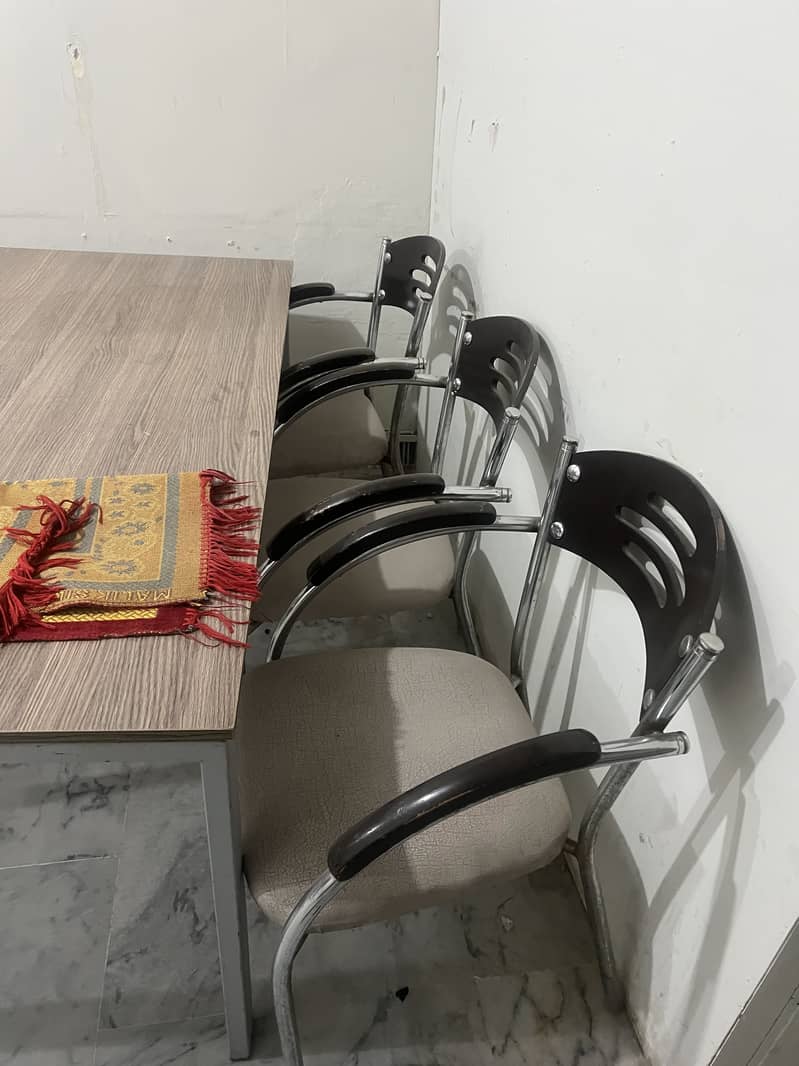 Office chairs and table 0