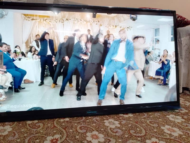SAMSUNG LED "42 INCH" ALL ORIGINAL ALL NEW BOX PACK 0