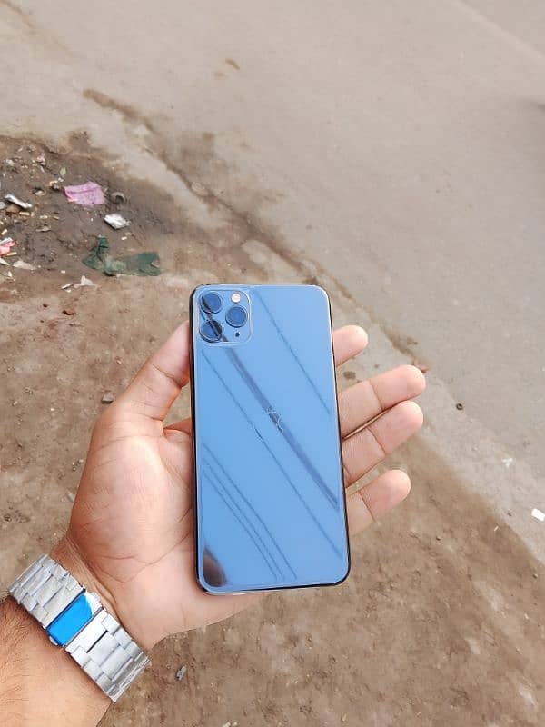 Iphone 11 pro max for sell 256 gb Jv condition 10/10 waterpack non pta 0