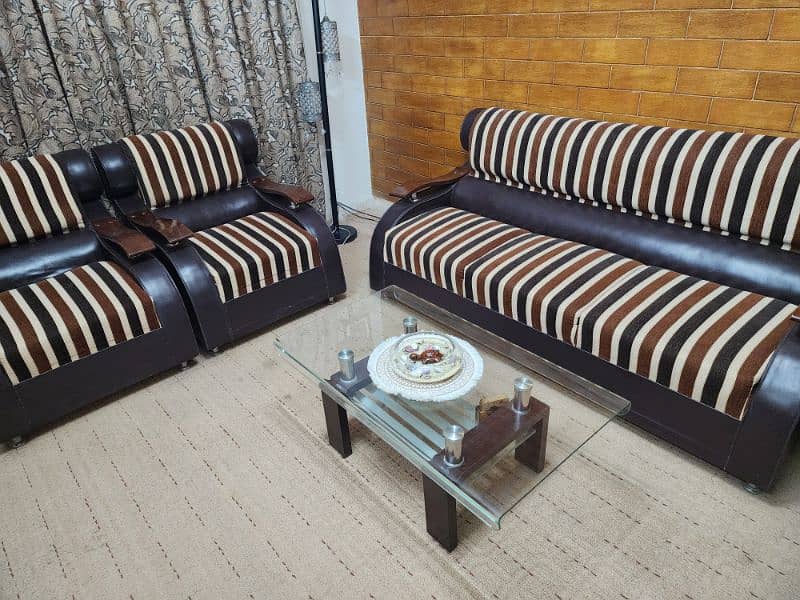 7 Seater Sofa Set + Table 4