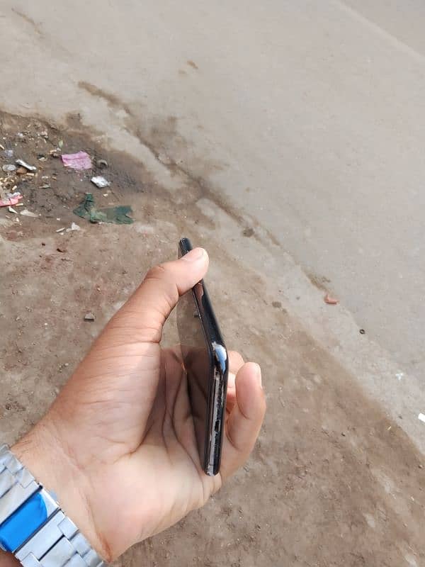 Iphone 11 pro max for sell 256 gb Jv condition 10/10 waterpack non pta 4