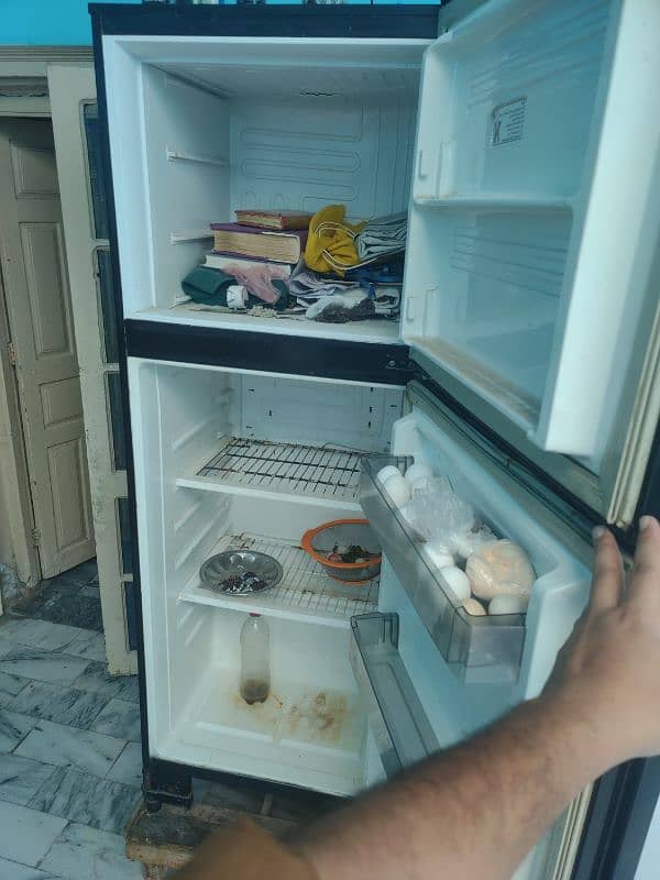 pel big size refrigerator for sell 0